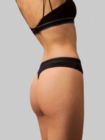 Стринги Calvin Klein Underwear - черный(000QF7954E)