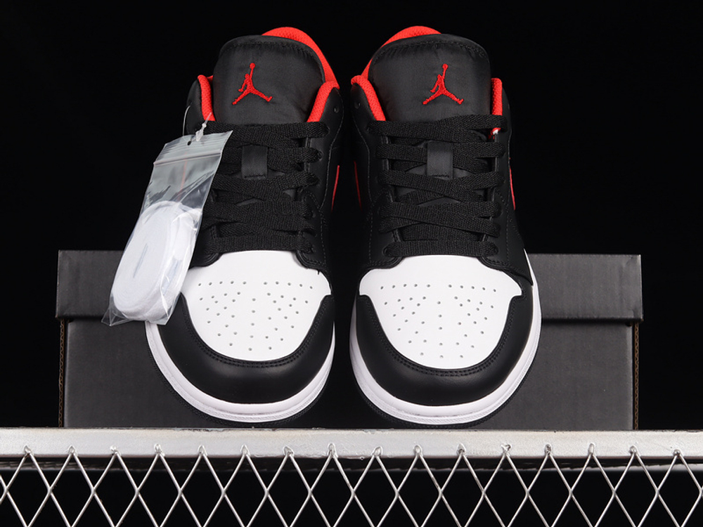 Jordan 1 Low White Toe