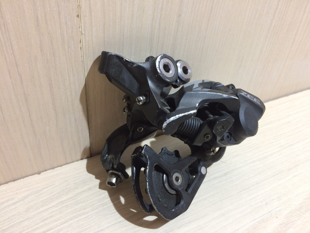 Переключатель задний Shimano Zee RD-M640 10s