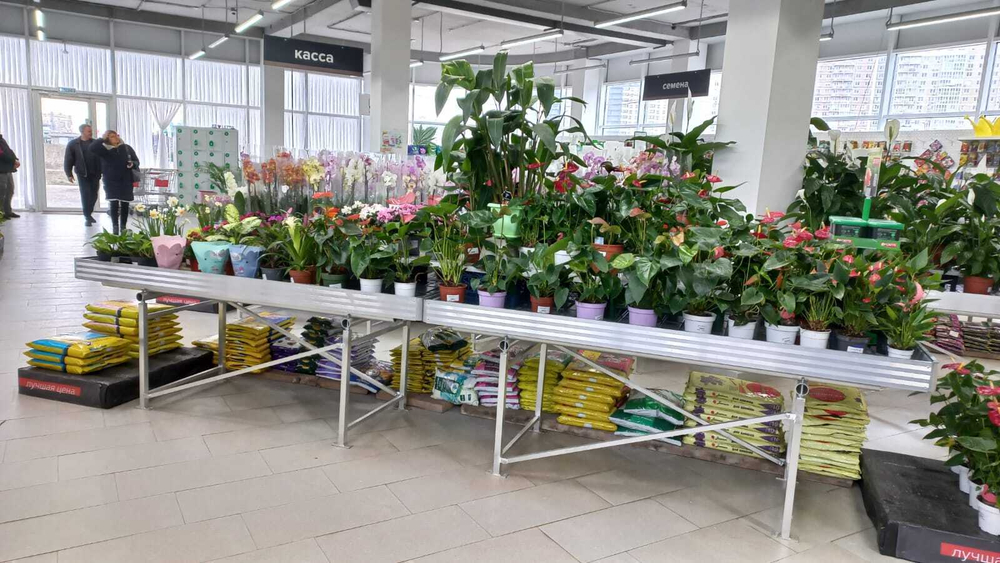 Стол 1260х1290х800мм в комплекте с поддоном-вкладышем