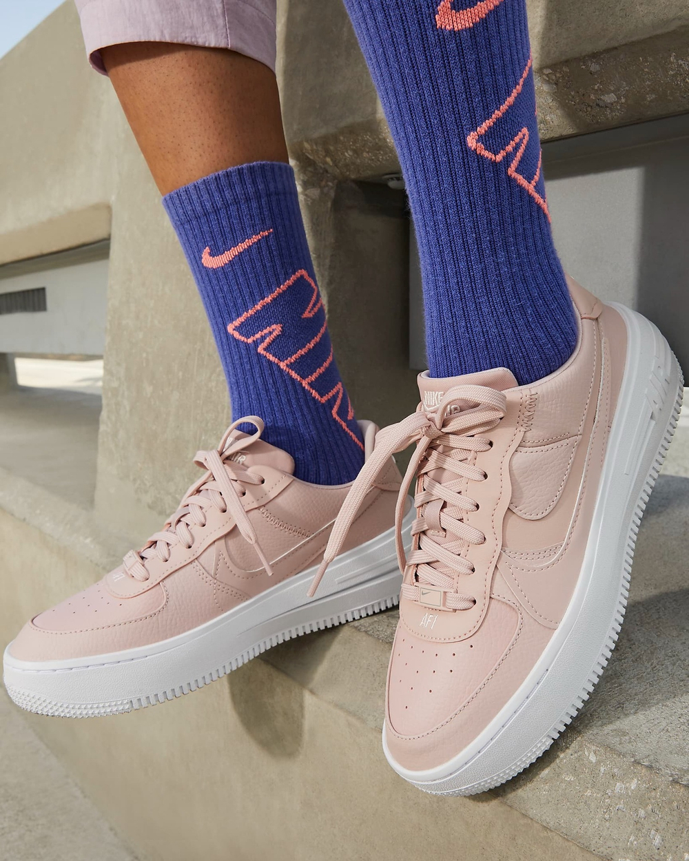 Кроссовки женские NIKE Air Force 1 PLT.AF.ORM