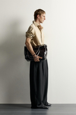 БРЮКИ RELAXED WIDE FIT СО СКЛАДКАМИ — ZARA