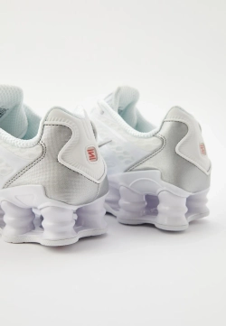 Кроссовки женские NIKE W NIKE SHOX TL