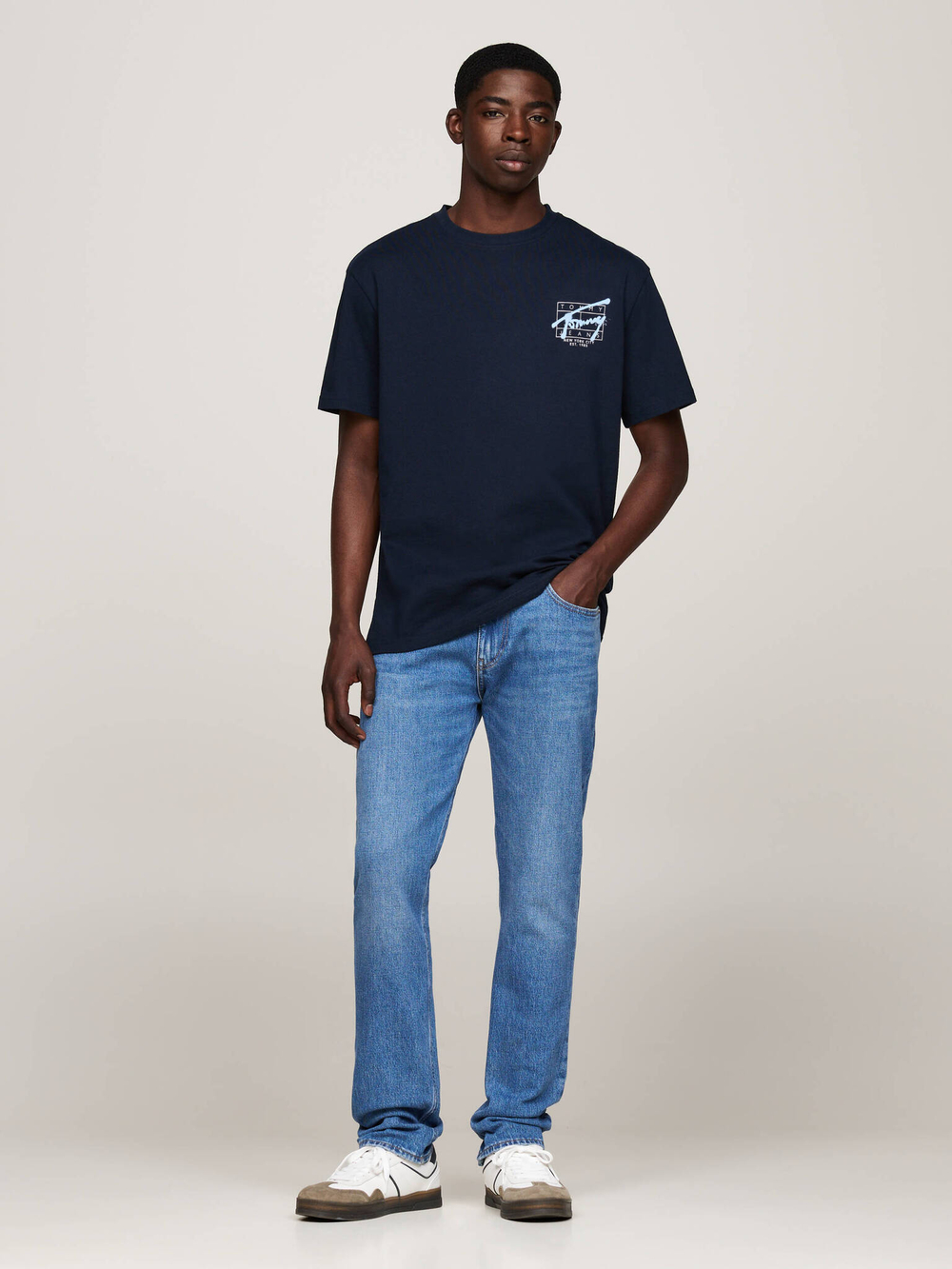 Футболка Tommy Jeans - темно-синий(DM0DM20594)