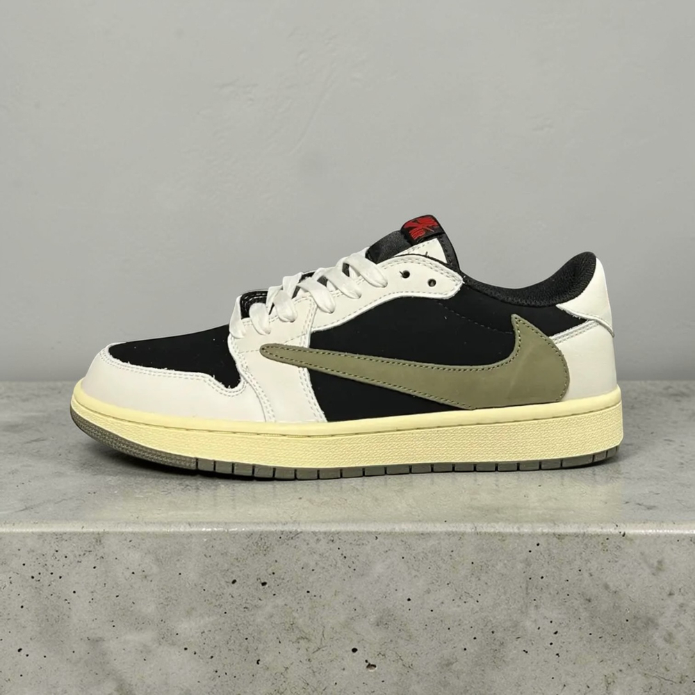 Nike Air Jordan 1 Low x Travis Scott • Olive