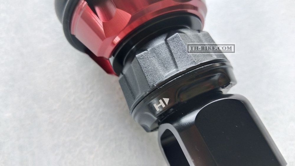 TG302-365TRC07AL88A. Rear shock absorber YSS, For Honda ADV160