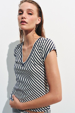 ZARA ФУТБОЛКА В ПОЛОСКУ ИЗ СМЕСОВОГО ЛЬНА, ЭКРЮ/ТЕМНО-СИНИЙ