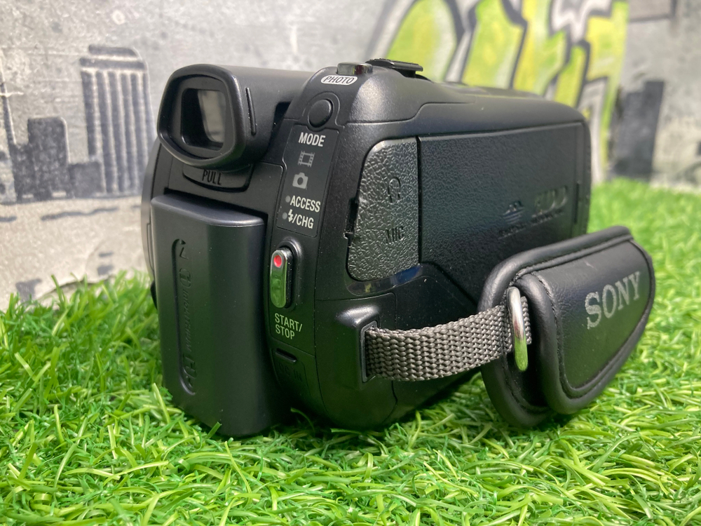 Sony HDR-XR520E
