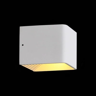 SL455.051.01 Светильник настенный ST-Luce Белый/Белый LED 1*6W 3000K