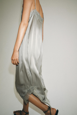 ZARA ПЛАТЬЕ МИДИ С КРУЖЕВОМ — ZW COLLECTION, МЯГКИЙ СЕРЫЙ