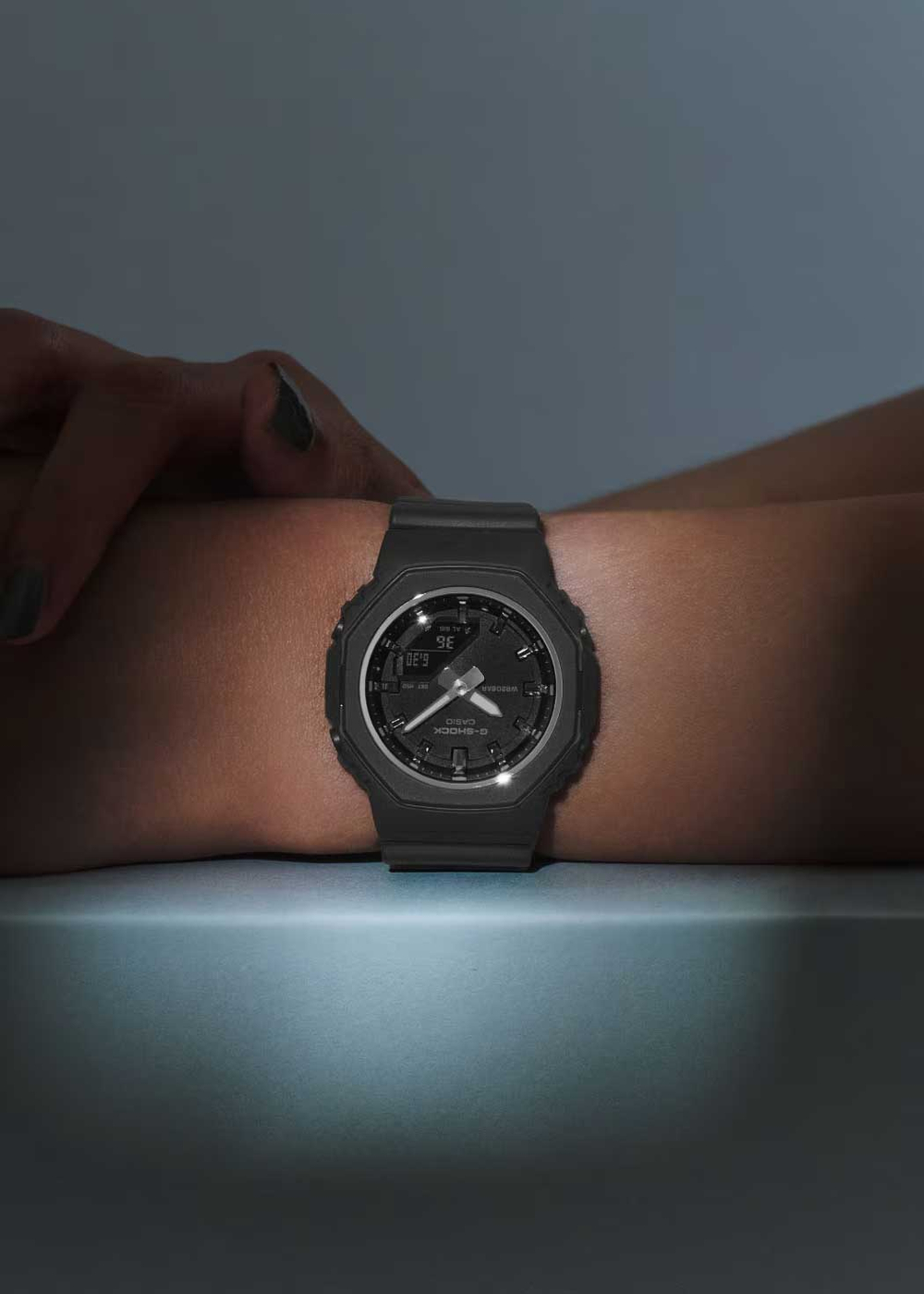 Часы Casio GMA-P2110-1A