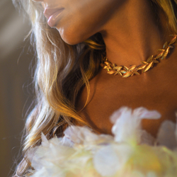 leaf choker