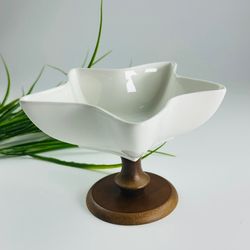 Lenardi 235-054 Конфетница 19,5см на ножке TROPICAL в под.уп.(х12)Фарфор