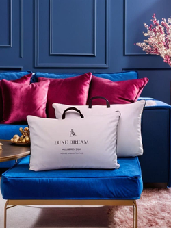 Подушка шелковая средняя 50x70 Luxe Dream Premium Silk