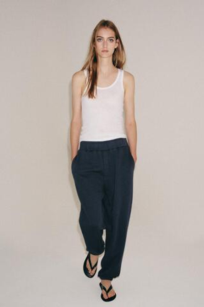 БРЮКИ С ЭФФЕКТОМ ПОТЕРТОСТИ — ZARA