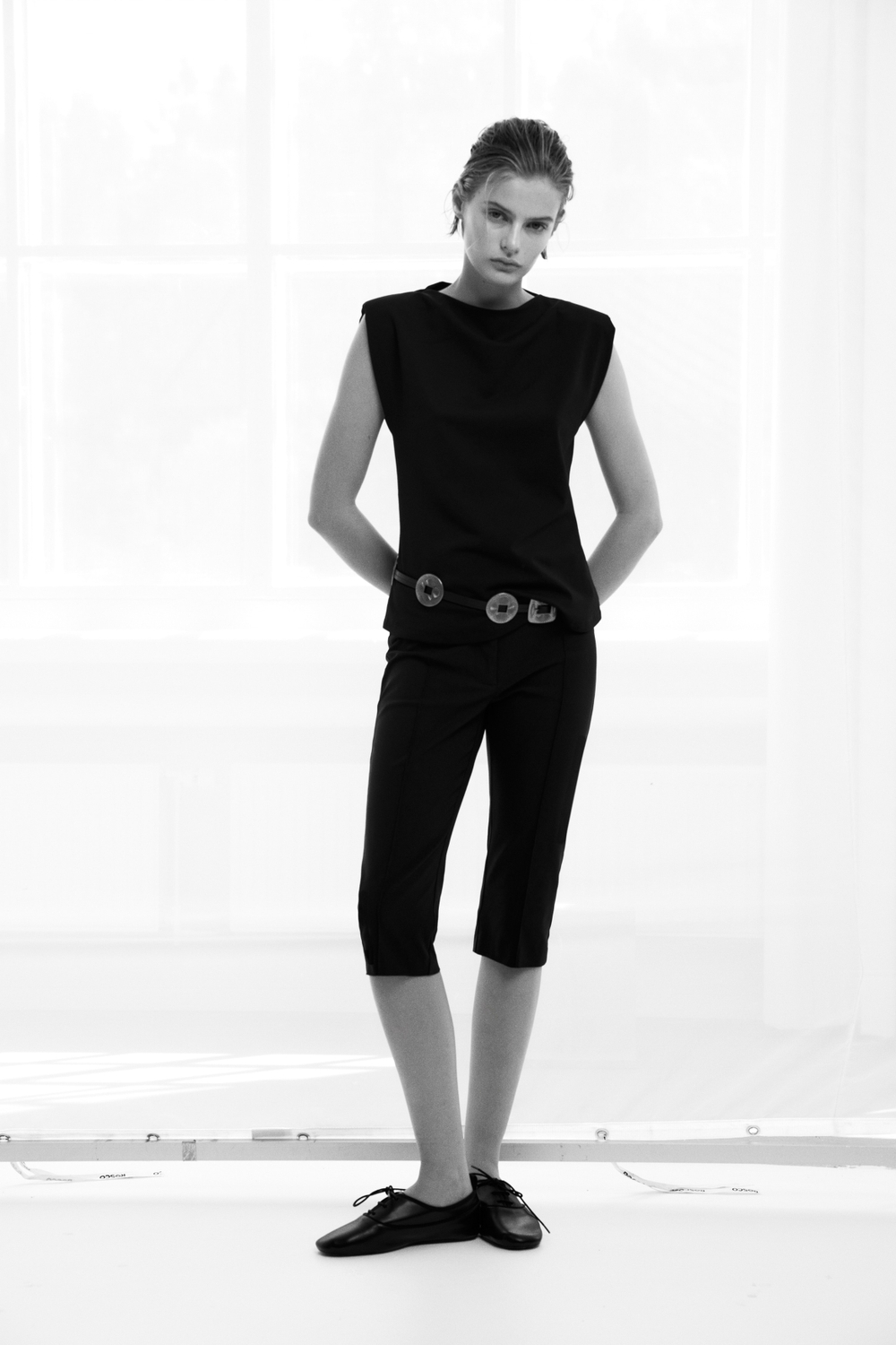 Топ без рукавов с вырезом-качели - H&M