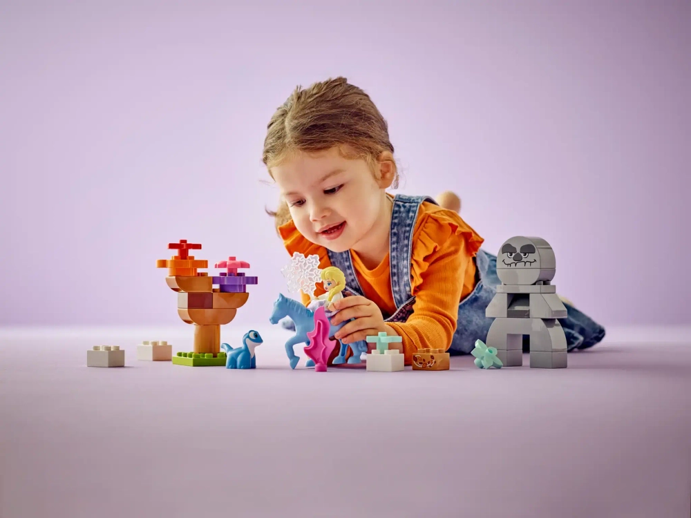 Конструктор LEGO Duplo 10418 Disney Эльза и Бруни в Зачарованном лесу