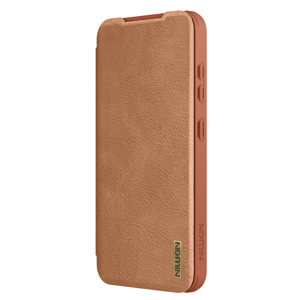 Кожаный чехол книжка коричневого цвета от Nillkin для Samsung Galaxy S25, серия Qin Pro Leather с сдвижной защитной шторкой для камеры
