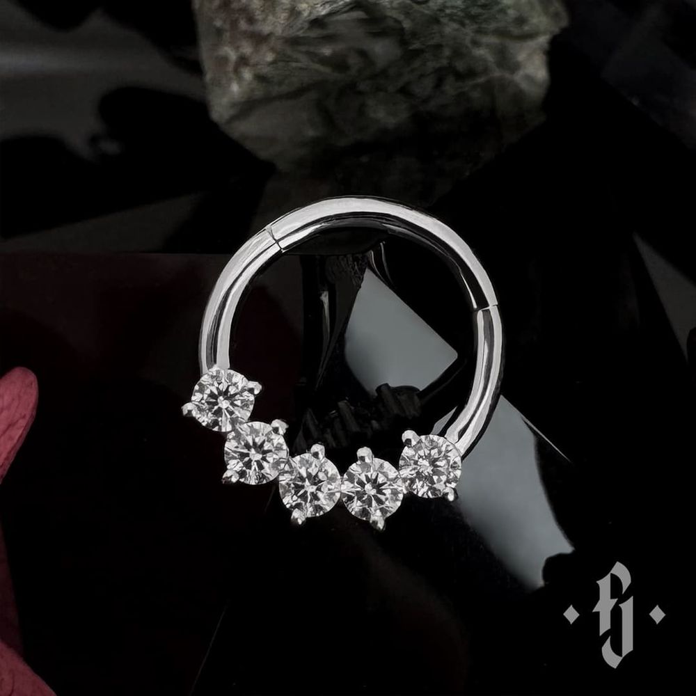 Кликер "Elegance" - Белое золото - White CZ
