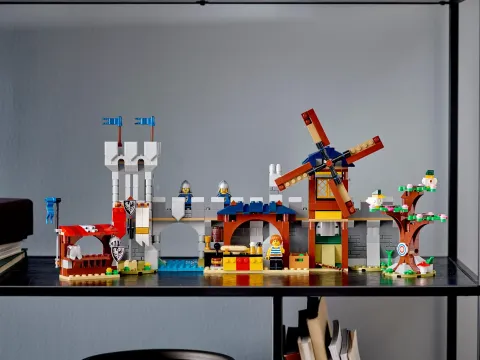 Конструктор LEGO Creator 3in1 31120 Средневековый замок