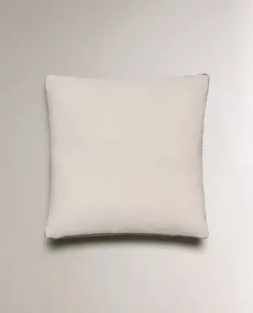 ZARA HOME ДЕТСКАЯ ПОДУШКА С ВЫШИВКОЙ В ВИДЕ БУКВЫ "W", КРАСНЫЙ