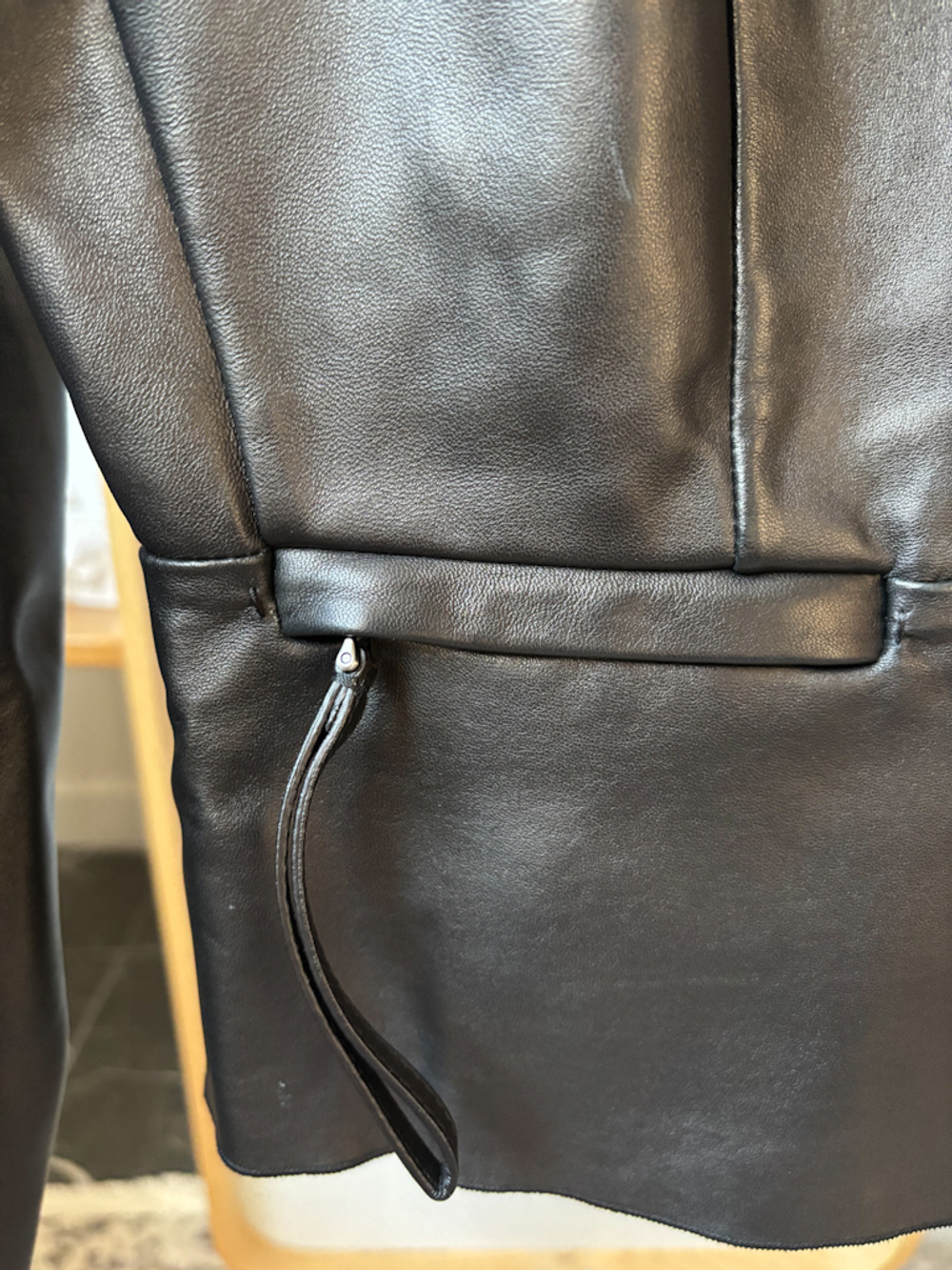 Кожаный жакет Prada, XS