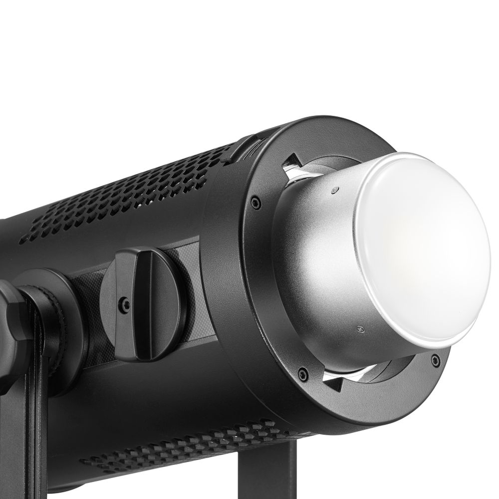Светодиодный осветитель Godox SZ150R