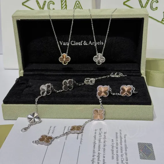 Подвеска Van Cleef & Arpels Alhambra