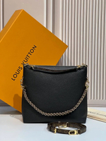 Черная сумка Louis Vuitton Multipass