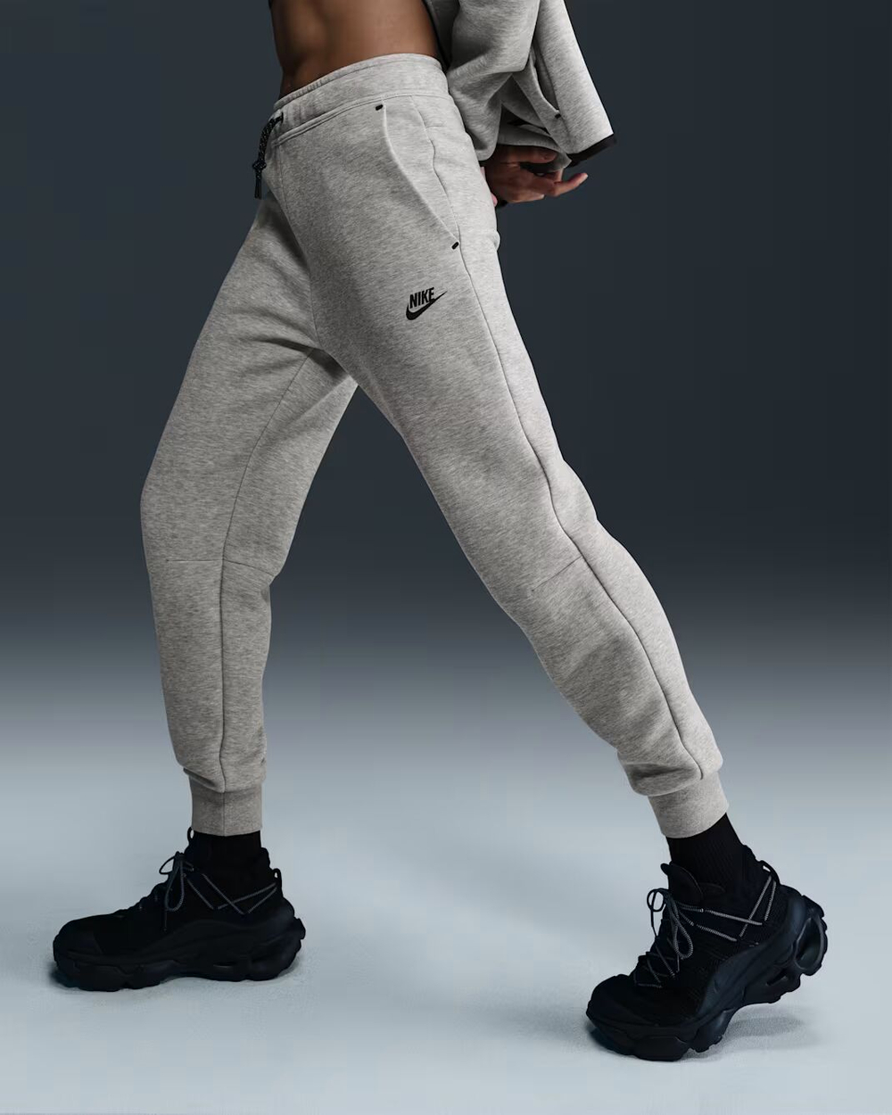 Nike Sportswear Tech Fleece Женские джоггеры с нормальной посадкой - NIKE