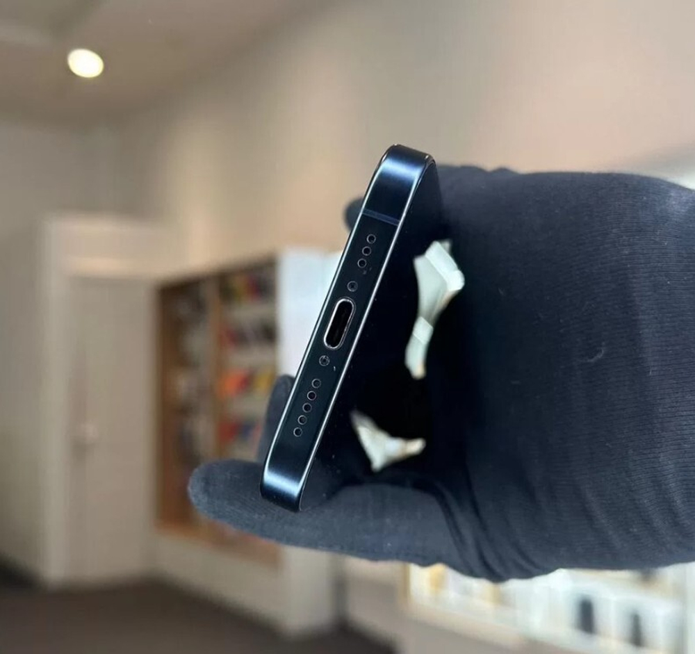 iPhone 15 Pro, 256 ГБ б/у