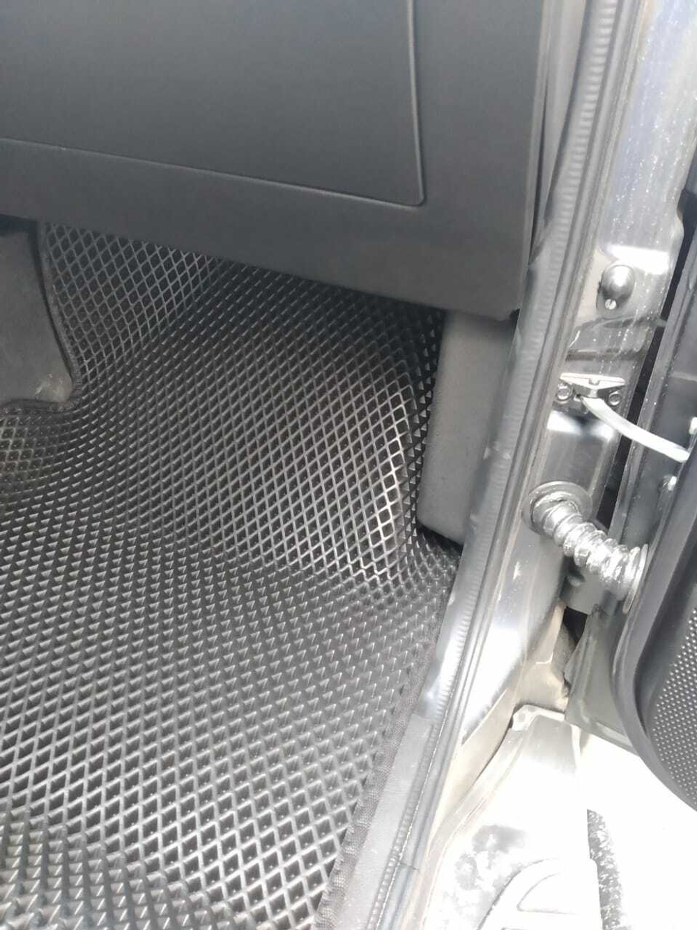 Автоковрики для UAZ Patriot АКПП