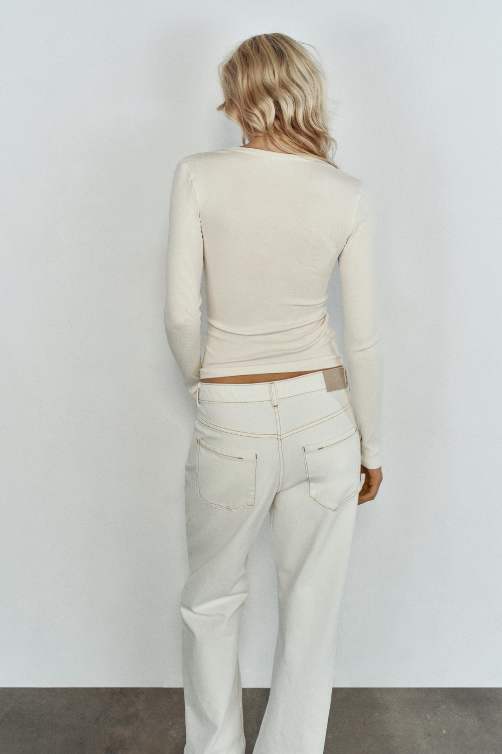 ФУТБОЛКА С ДЛИННЫМИ РУКАВАМИ — ZARA