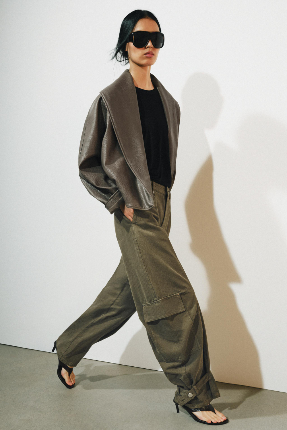 БРЮКИ БАРРЕЛЬ КАРГО — ZW COLLECTION — ZARA
