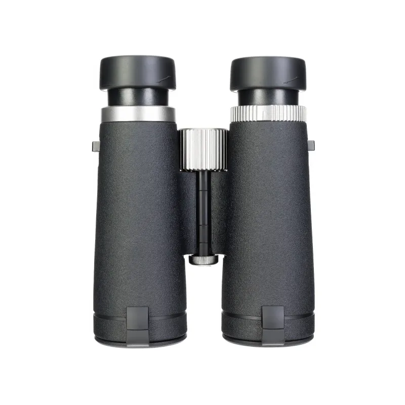 Бинокль Levenhuk Nitro ED 8x42 вид со спины с закрытыми крышками окуляров