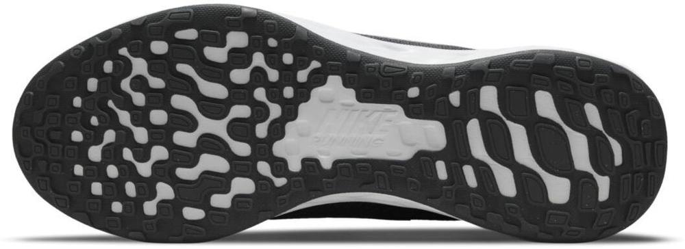 Кроссовки Nike Revolution 6