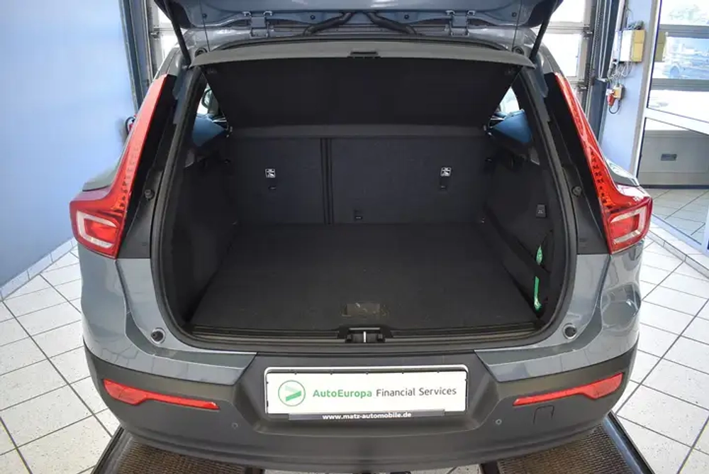 Volvo XC40 D3 2WD Momentum Core Automatik