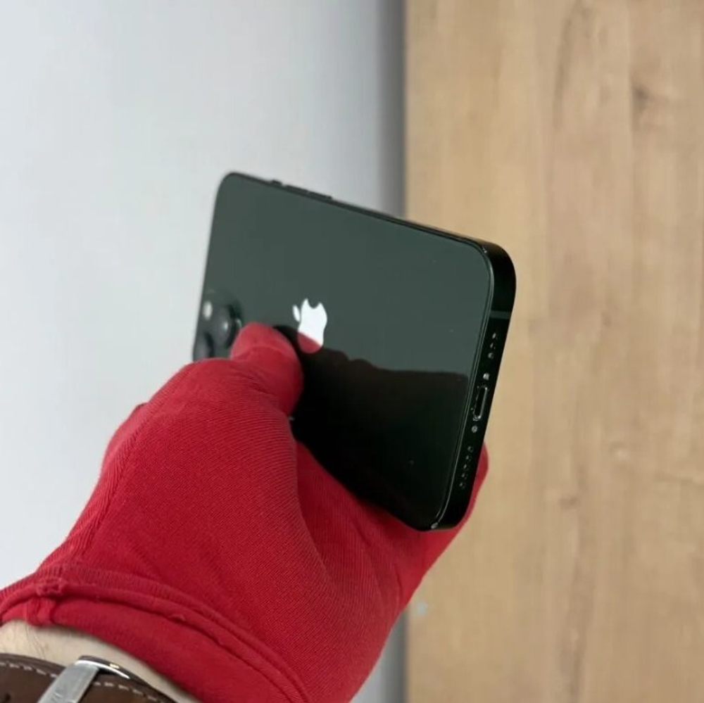 iPhone 13, 256 ГБ б/у