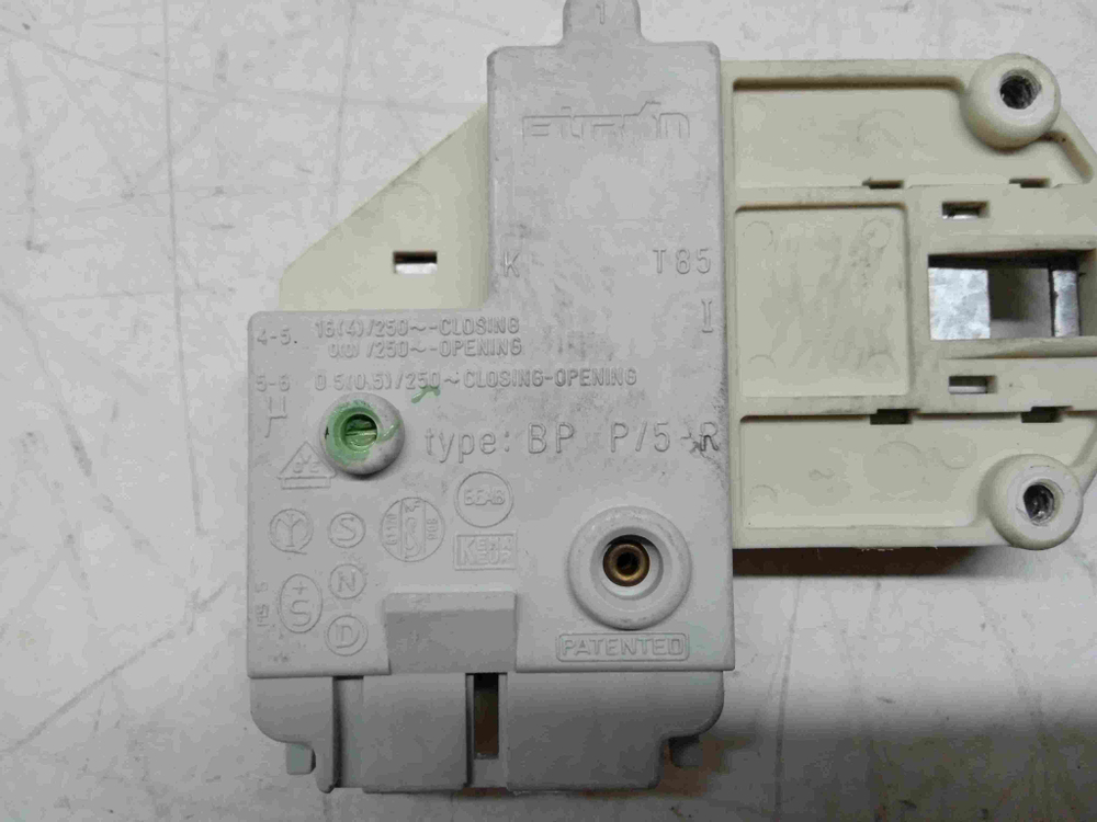 ZWO3104 кт273 Блокировка люка стиральной машины Zanussi ZWO3104 б/у