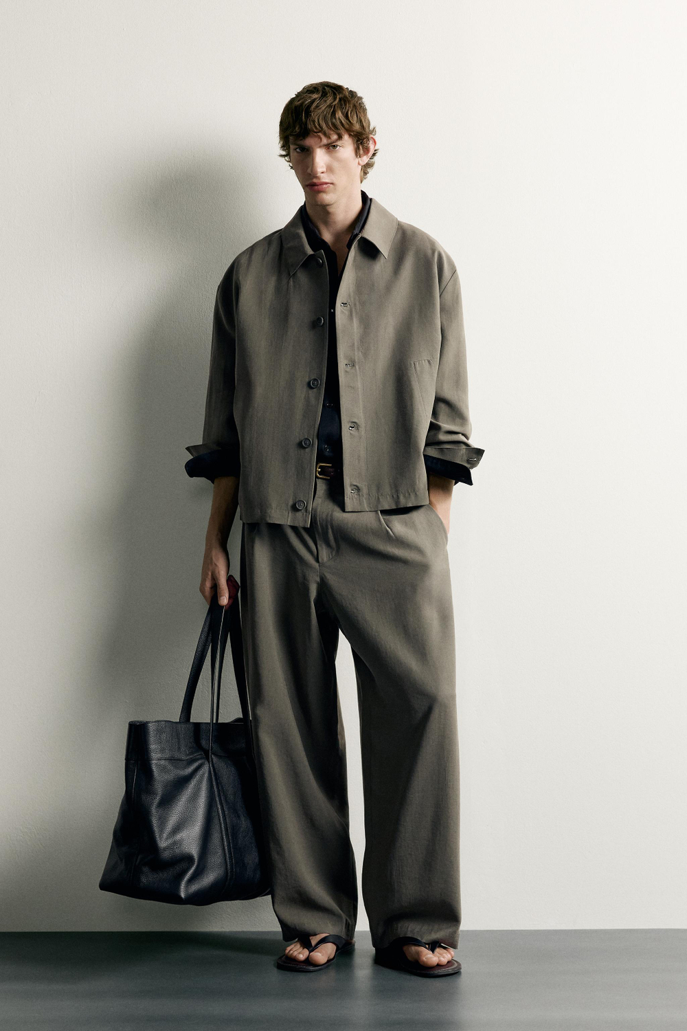БРЮКИ RELAXED FIT СО СКЛАДКАМИ — ZARA · 0706/740