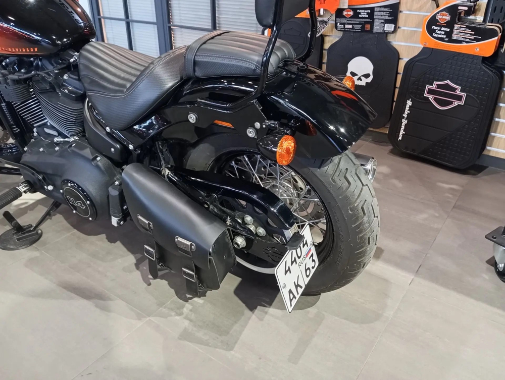 Harley-Davidson Street Bob 114