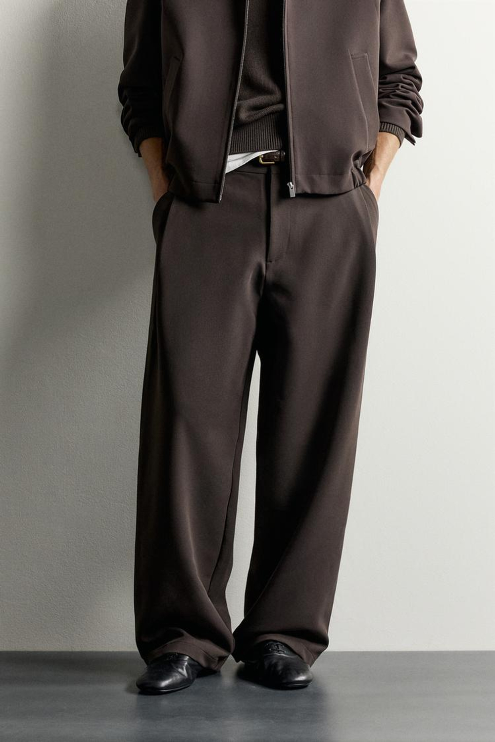 ZARA БРЮКИ WIDE FIT С БОКОВЫМИ СКЛАДКАМИ, ШОКОЛАДНЫЙ