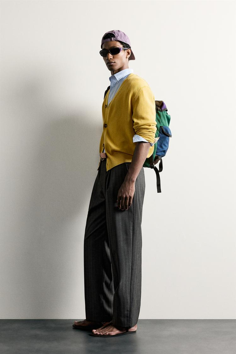 ZARA БРЮКИ RELAXED FIT В ПОЛОСКУ СО СКЛАДКАМИ, СЕРЫЙ