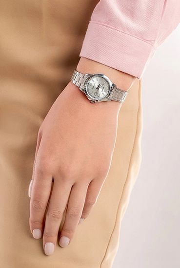 Наручные часы Casio LTP-V004D-7B2
