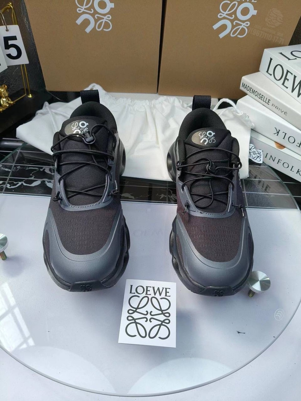 Кроссовки On Running x Loewe Cloudsolo