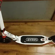 Складной двухколёсный самокат Micar Storm Pro 200 мм с двумя амортизаторами и ручным дисковым тормозом, белый