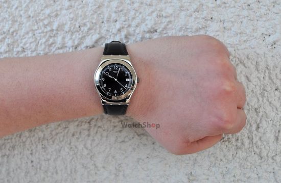 Наручные часы Swatch YLS442