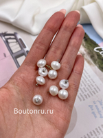 Пуговицы из натурального жемчуга на серебристой ножке