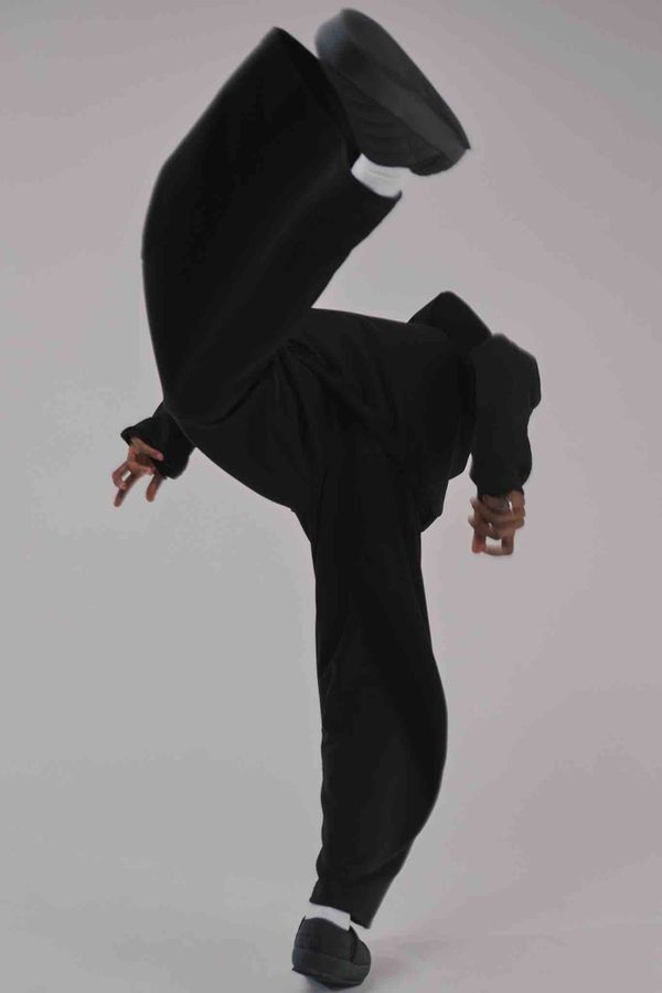 Брюки Baggy Trousers Logo черные - фото 4