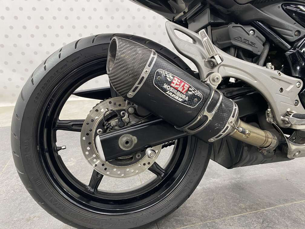 Suzuki Gladius SFV400 , 2014